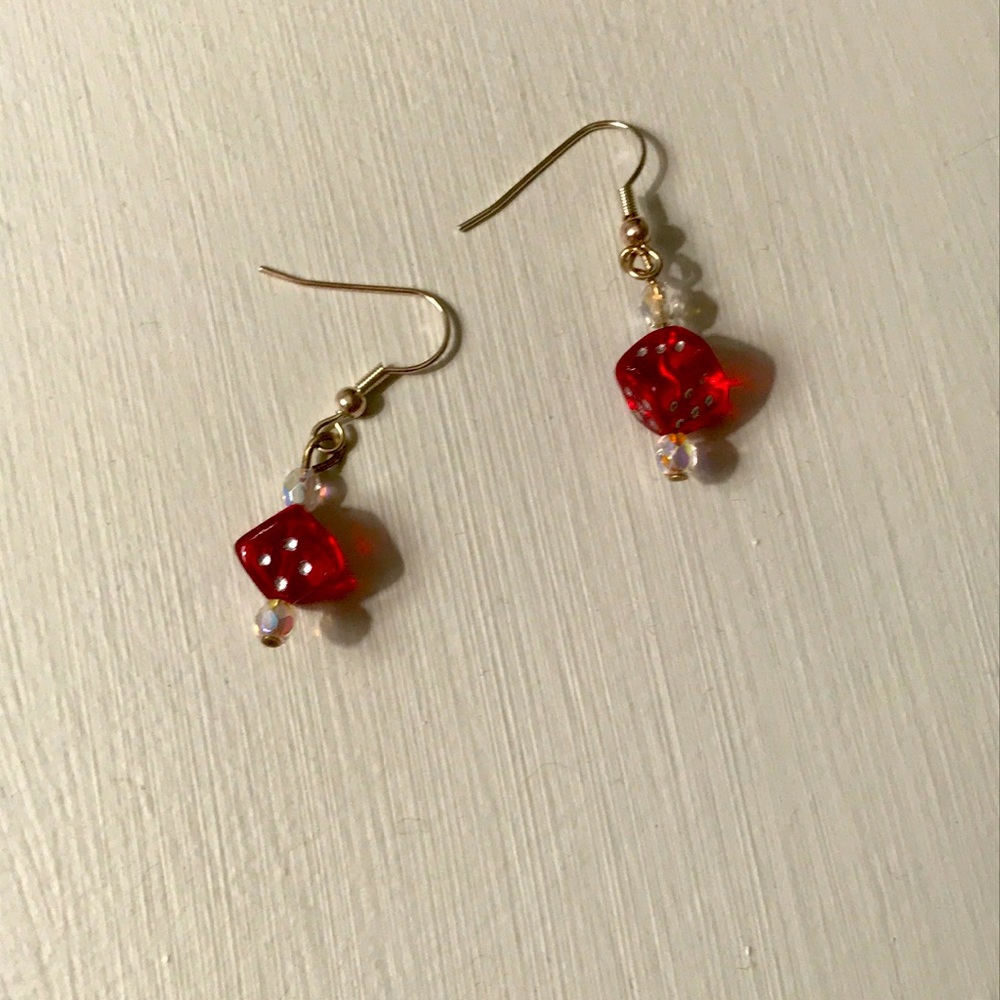 Red dice dangling earrings.Perfect for a night out!